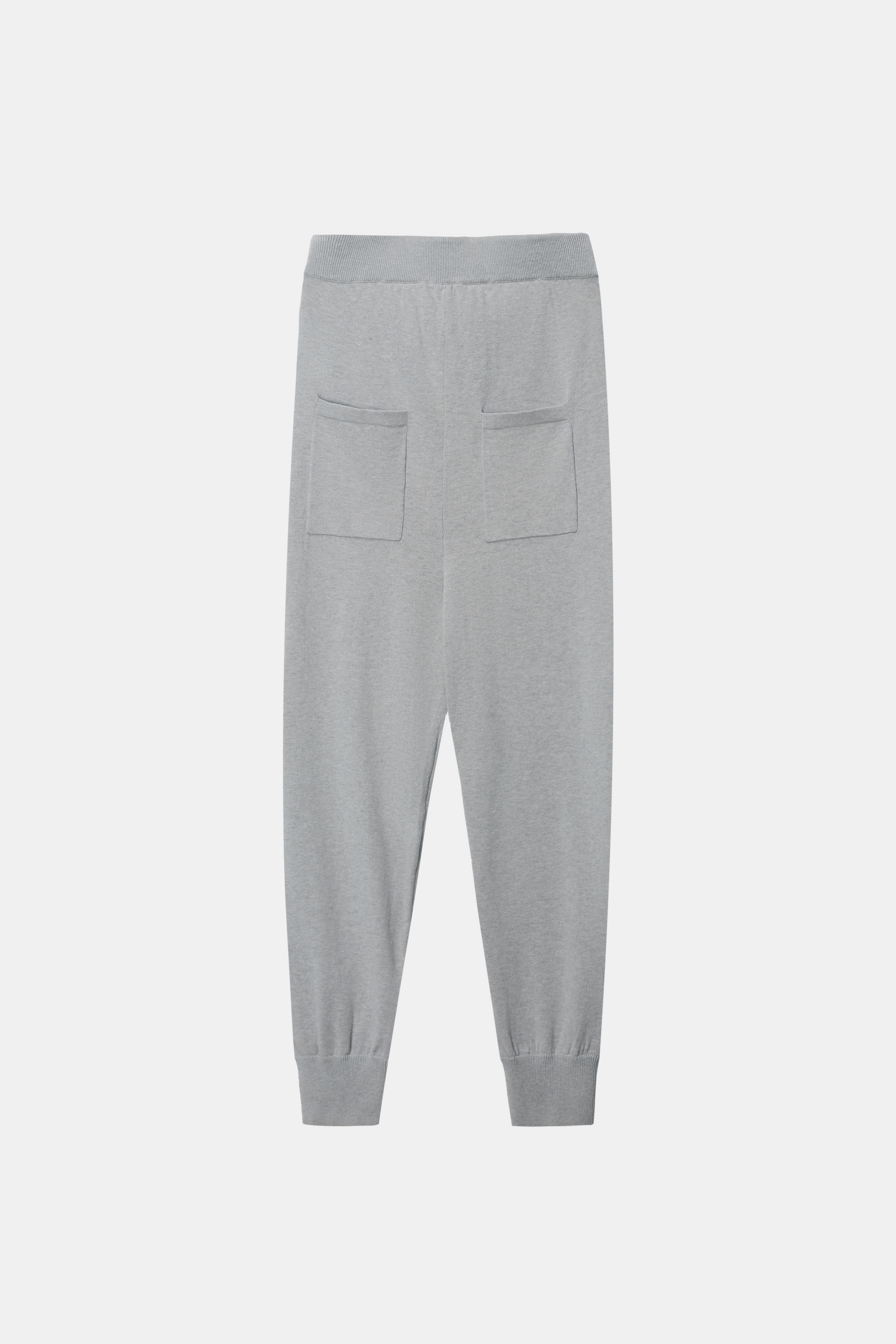 Pantaloni grigi maschili con tasche