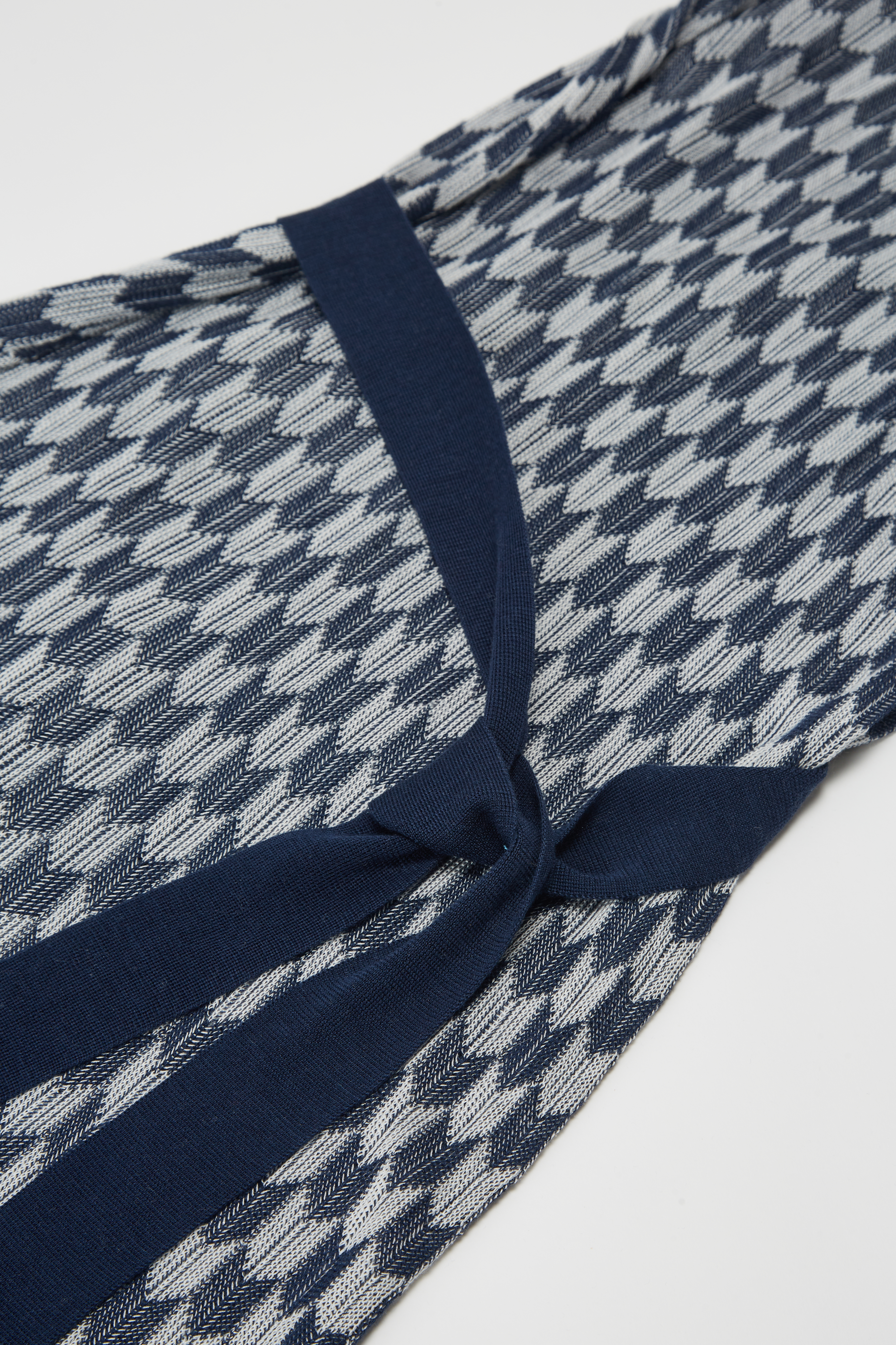 Abito senza maniche lunghe di seta