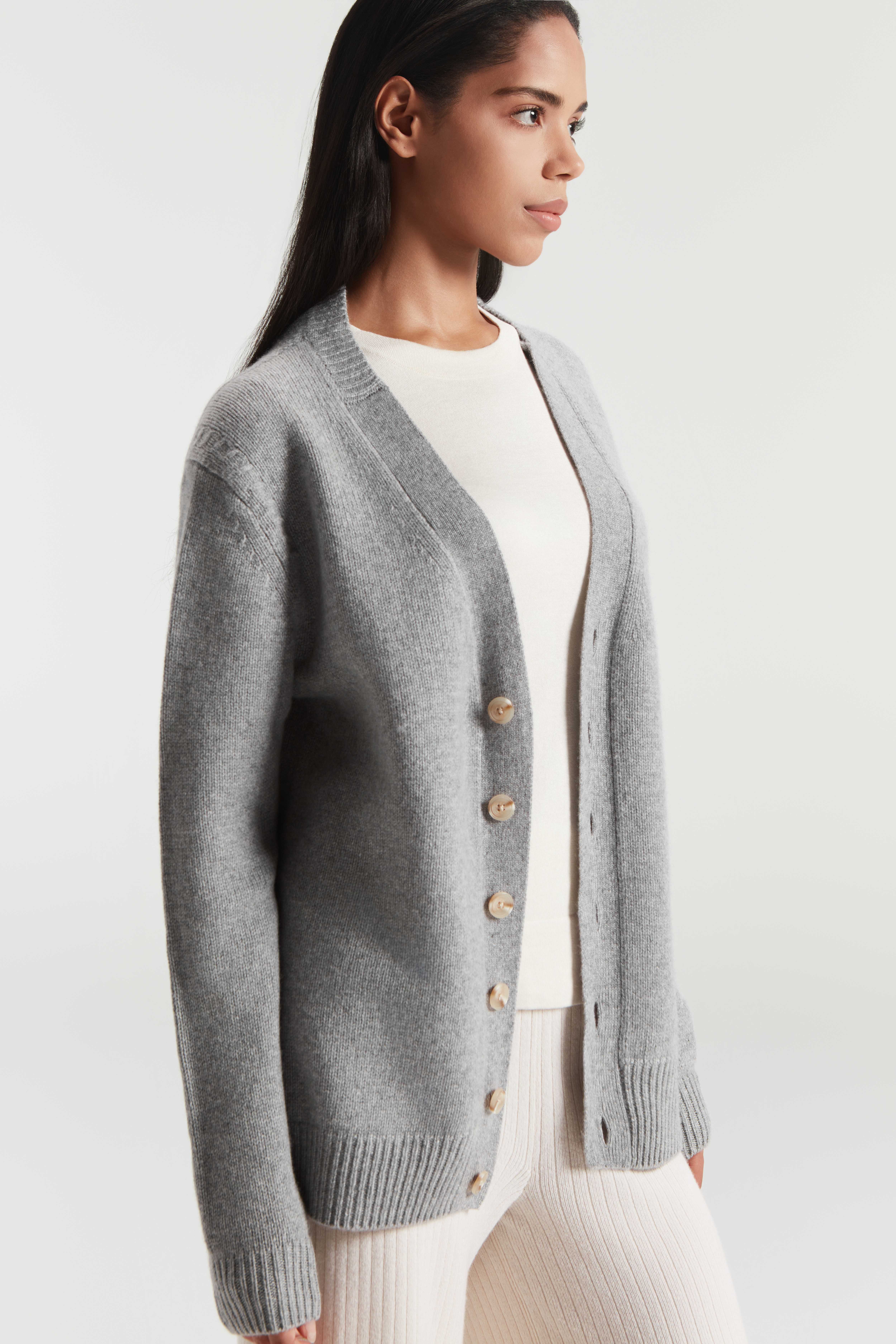 Cashmere Vie di Women's Pure Cashmere V Grey Cardigan