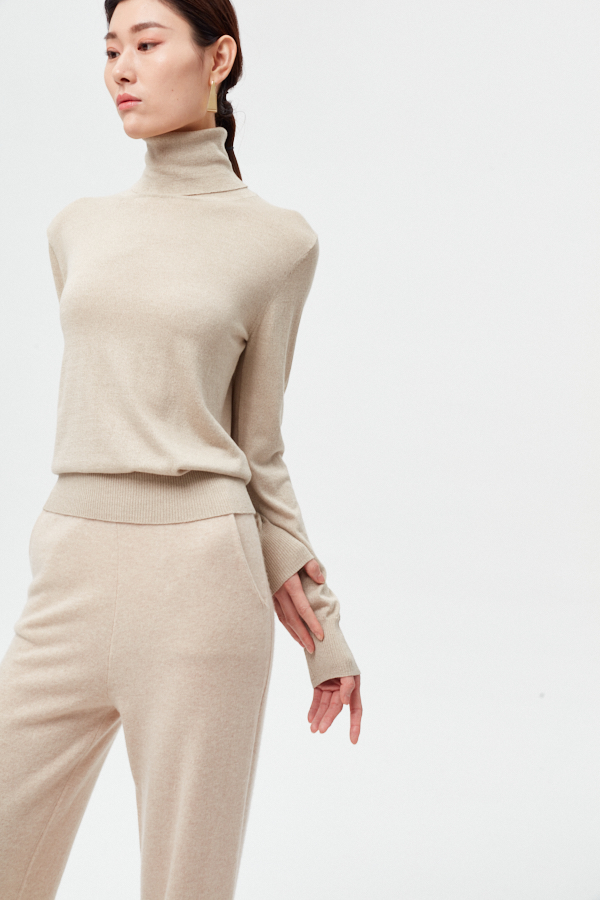 Pullover a maniche lunghe in cashmere da donna