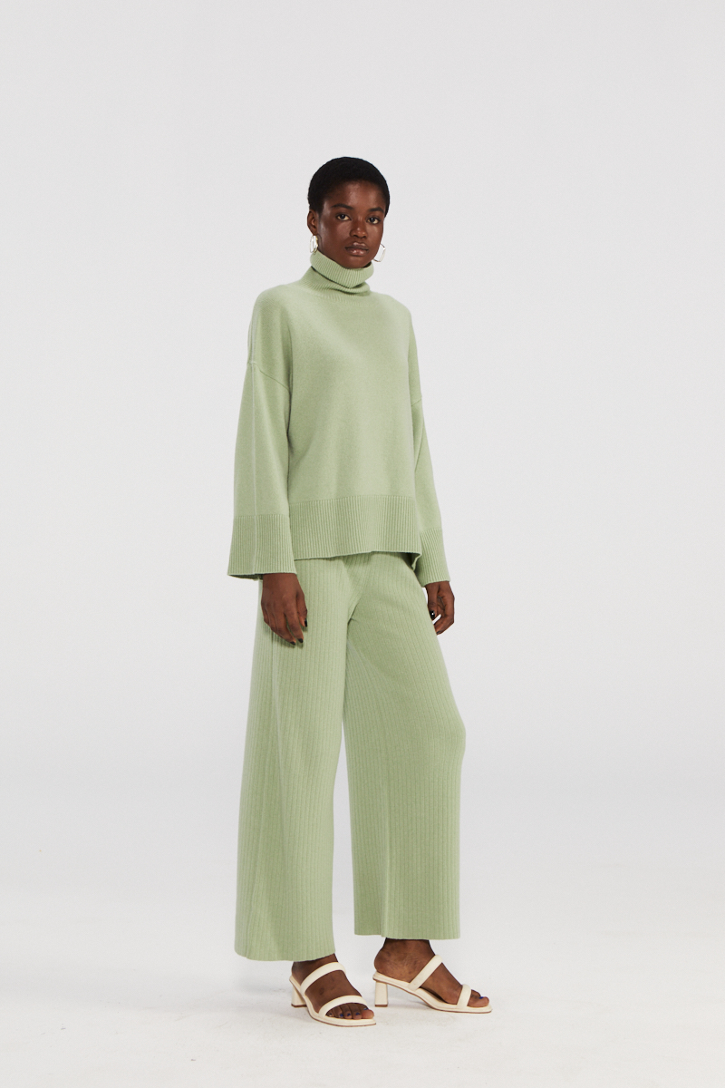 Pantaloni a gamba larga in maglia verde chiaro