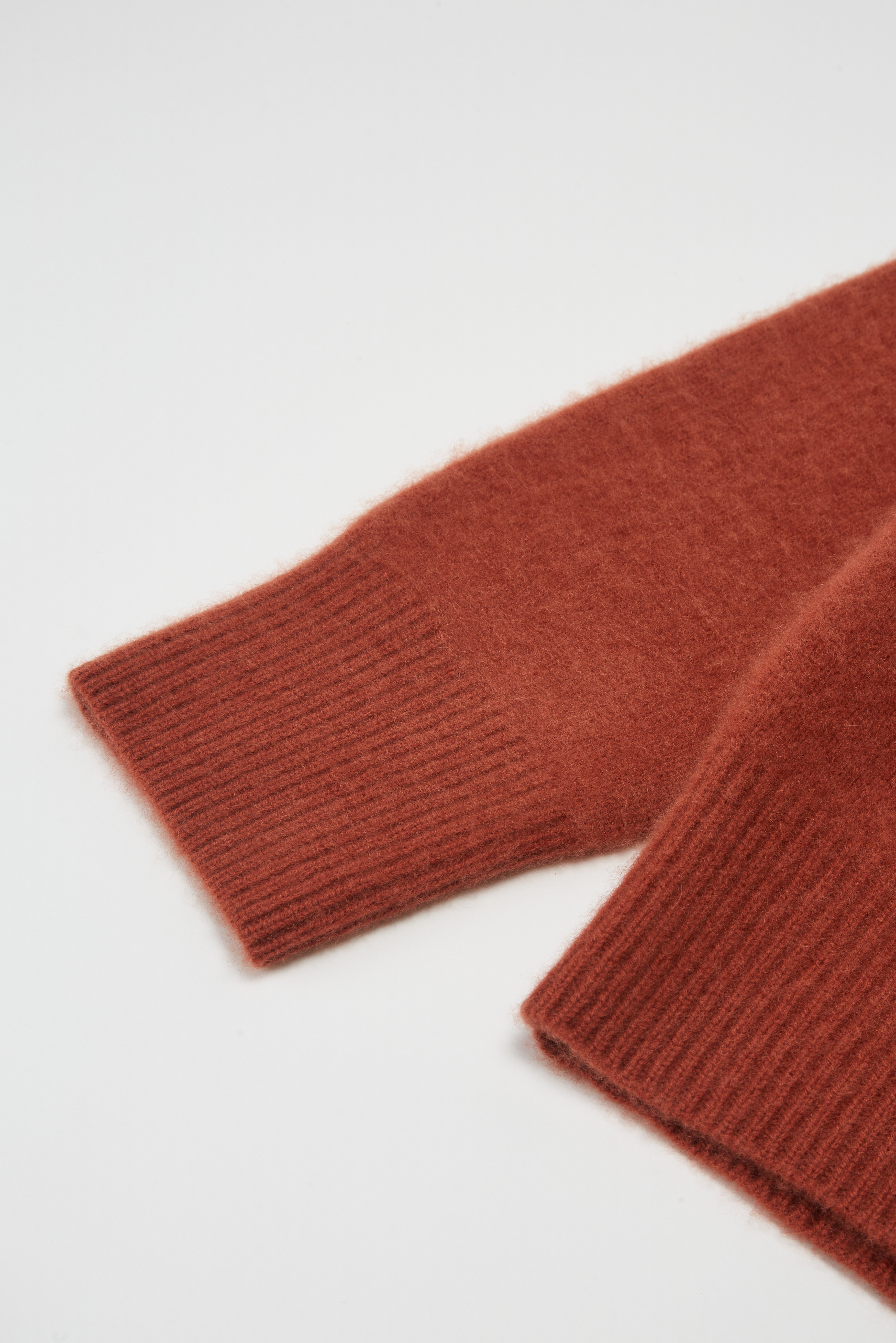Maglione di bricch dell'equipaggio rosso