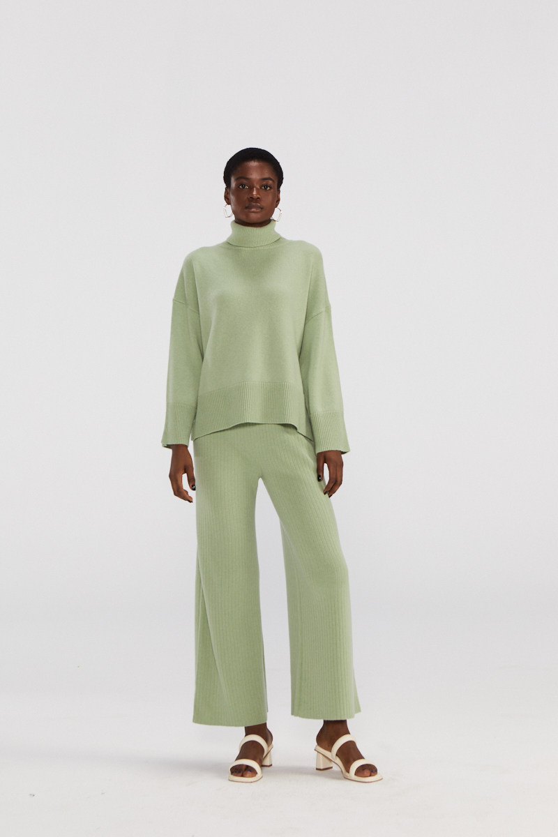Pantaloni a gamba larga in maglia verde chiaro