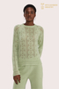 Maglione traforato in cashmere leggero premium 12GG in verde salvia | Produttore di maglieria OEM